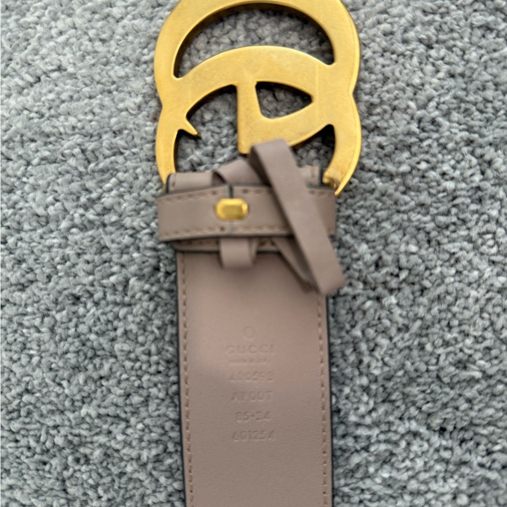 Gucci Mauve Belt with Gold GG Buckle - Picture 3 of 5